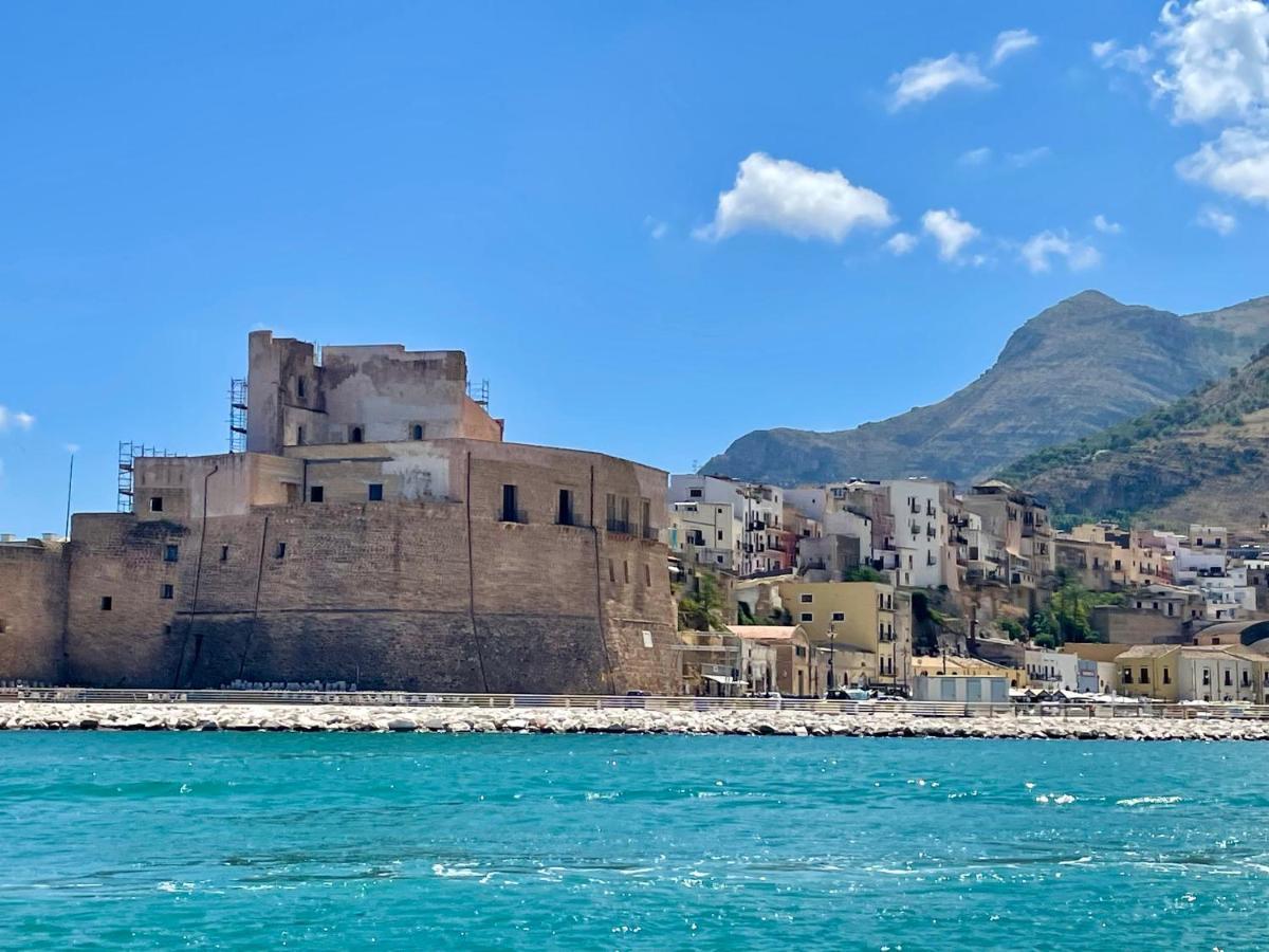 Castello A Mare Castellammare del Golfo Exterior foto